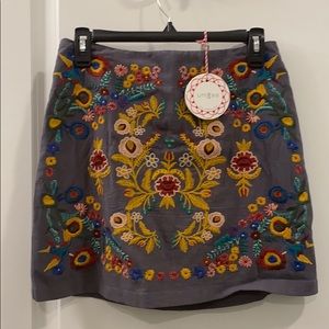 Embroidered skirt